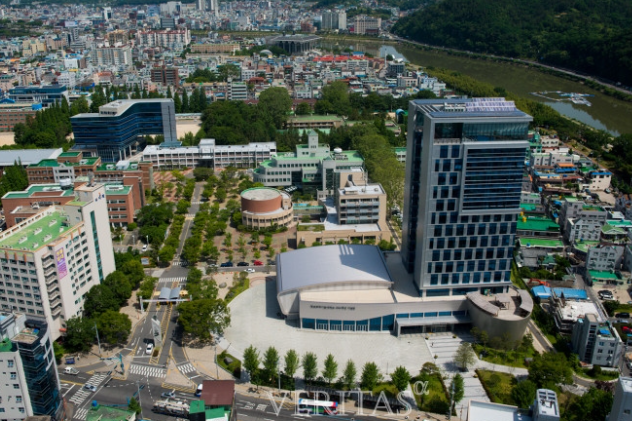 11. 수소&나노세공체 응용실험실(오현철 교수), 안전관리 우수연구실 인증 획득